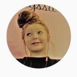 Meet your Posher, Alyssa